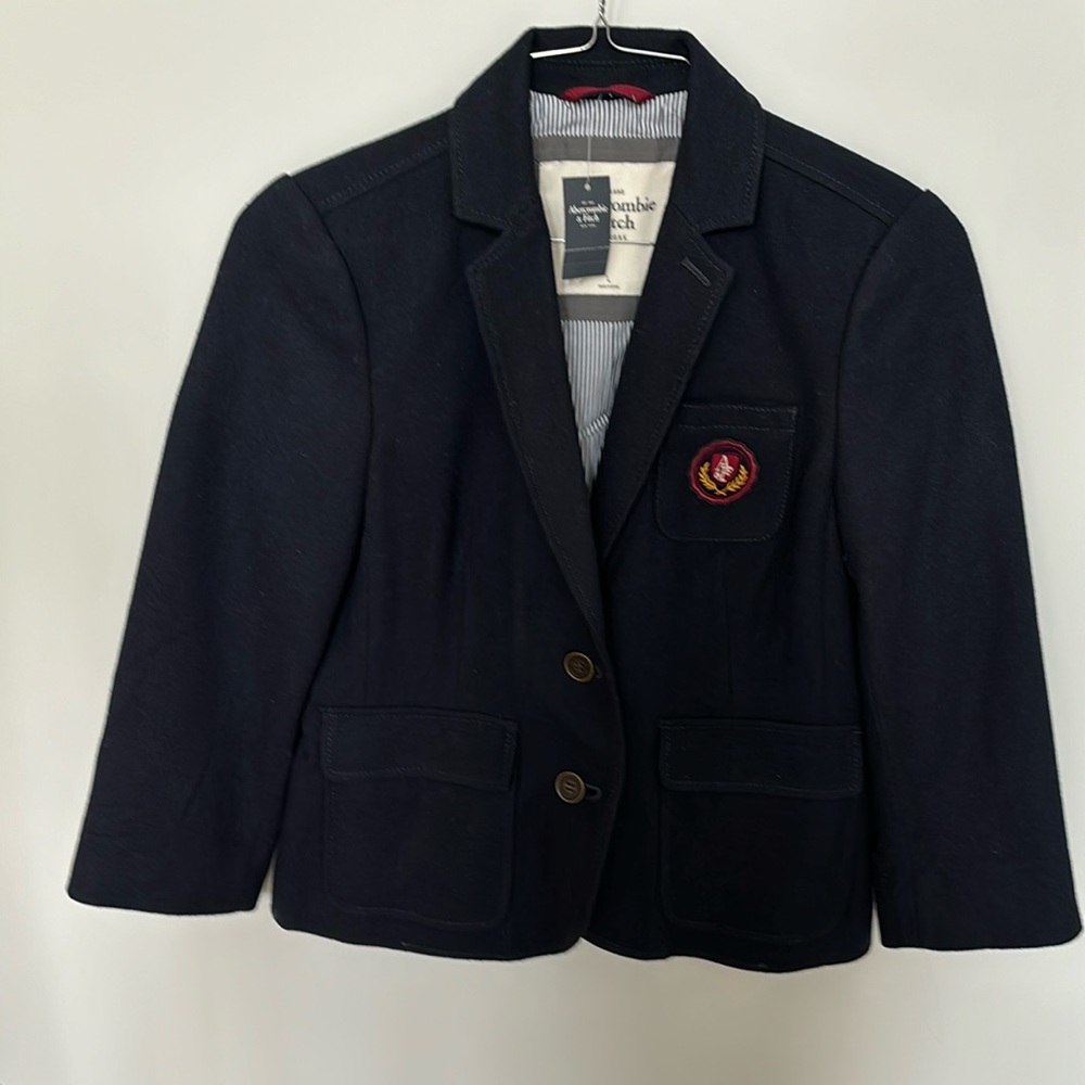 Abercrombie & Fitch navy blazer. New with tags !